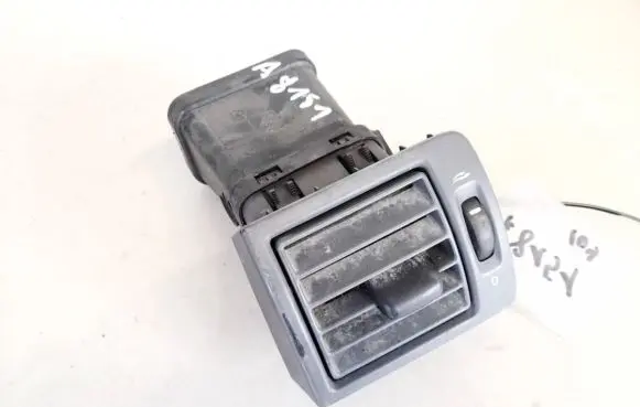 Volvo V50 Dashboard side air vent grill/cover trim y01103 y01102