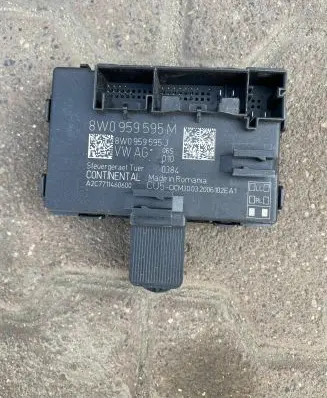 Audi A4 S4 B9 8W Door control unit/module 8W0959595M