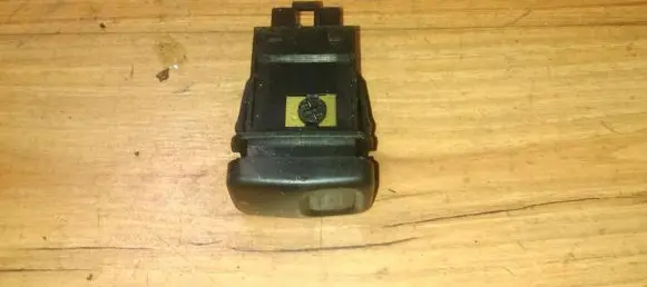 Mazda 323 Electric window control switch