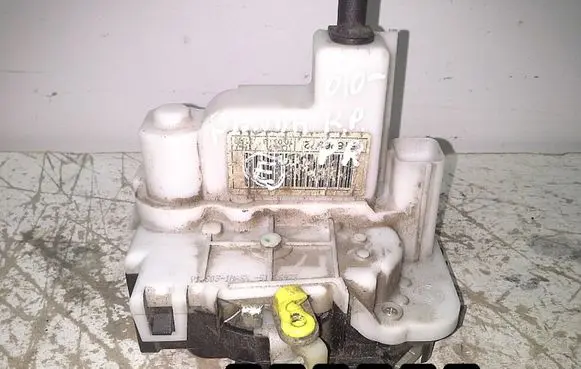 Fiat Panda II Front door lock 