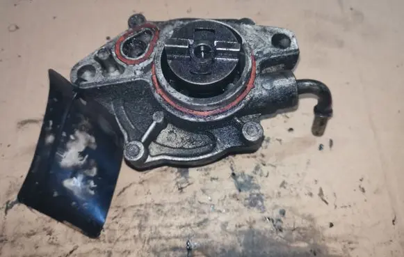 Citroen C3 Vacuum pump 9637413980