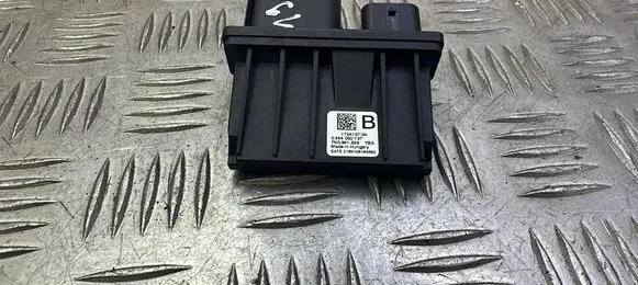 Skoda Superb B8 (3V) Adblue control unit 7N0941329 0444050137 172410704