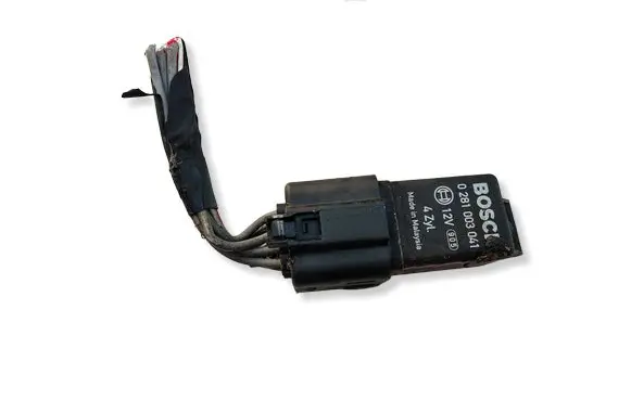 Chevrolet Captiva Glow plug pre-heat relay 96440063