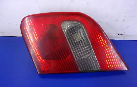 Mitsubishi Carisma Rear/tail lights