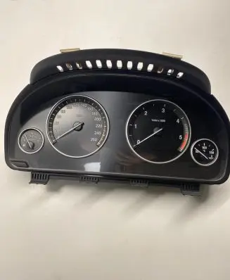 BMW 5 F10 F11 Speedometer (instrument cluster) 9265179 1685999 1KC971372N