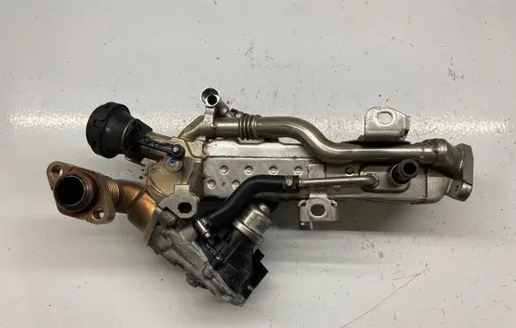 BMW 4 F36 Gran coupe EGR valve cooler 8513691