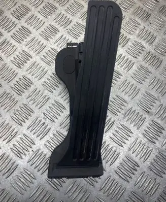 Volkswagen PASSAT B6 Accelerator throttle pedal 1K1721503L 6PV00860000