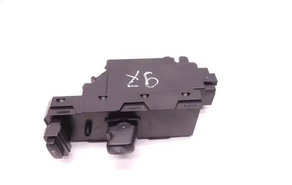Volvo S60 Electric window control switch 30746075 D97