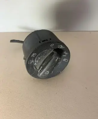 Volkswagen PASSAT B6 Light switch 1K0941431A