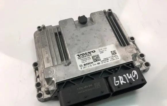 Volvo XC40 Engine control unit/module 32360463