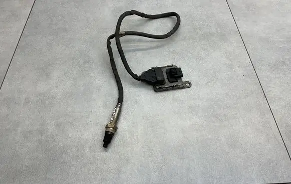 Skoda Superb B8 (3V) Lambda probe sensor 04L907805DC