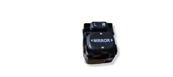 Toyota Corolla E120 E130 Wing mirror switch 183574
