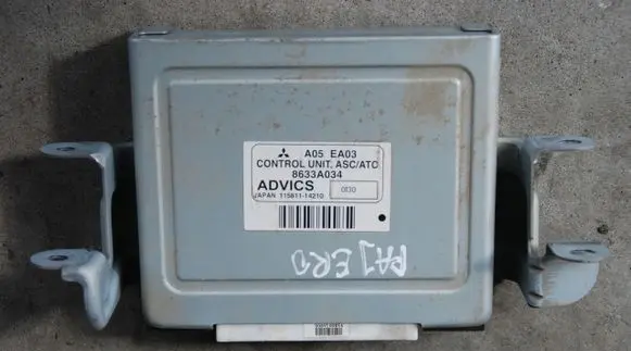 Mitsubishi Pajero ESP (stability system) control unit 8633A034