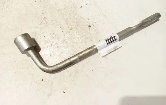 Mitsubishi ASX Wheel nut wrench 
