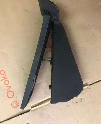 Accelerator throttle pedal