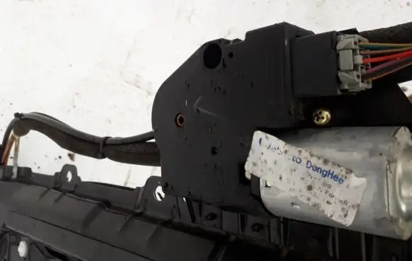 KIA Carens II Sunroof motor/actuator 