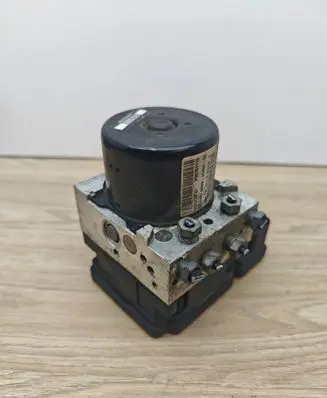 Volvo S80 ABS Pump 30761115 50720600260 10096104043