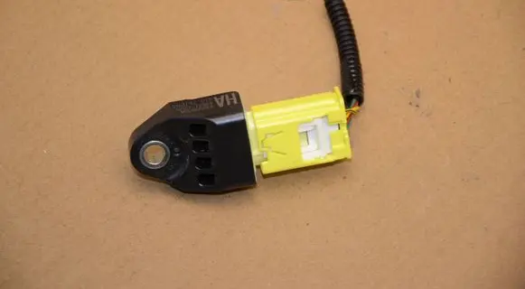 Toyota RAV 4 (XA40) Airbag deployment crash/impact sensor 8983112030 11155