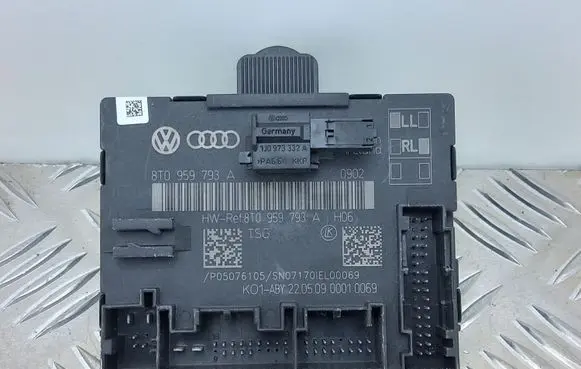 Audi A5 8T 8F Door control unit/module 8T0959793A