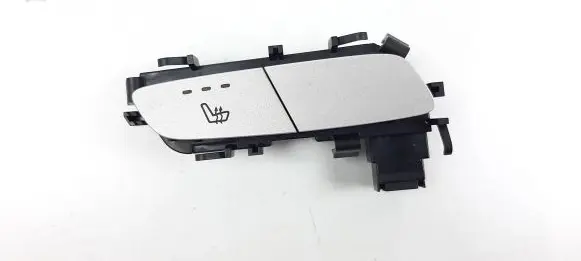 Mercedes-Benz Vito Viano W447 Seat heating switch A2139057302 M3379
