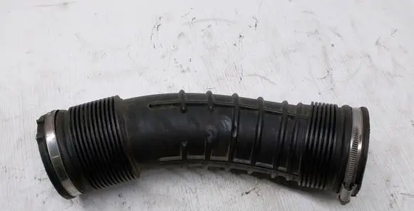 Volvo S80 Air intake duct part 6898050