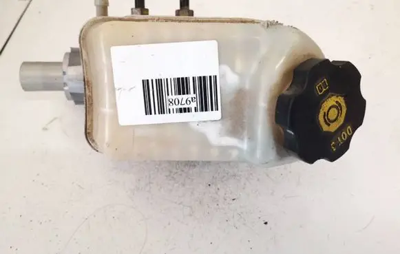 Cadillac ATS Brake fluid reservoir 