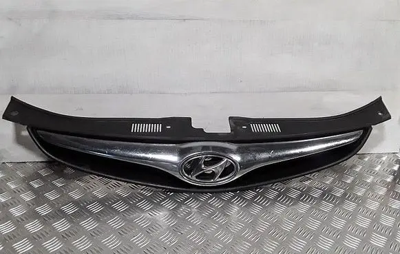 Hyundai i30 Front grill 863512r500