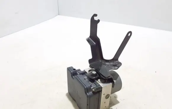 Mazda CX-3 ABS Pump D10J437A0D