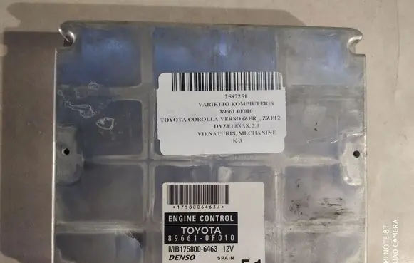 Toyota Corolla Verso AR10 Engine control unit/module 896610F010