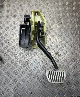 BMW 5 GT F07 Brake pedal 9144253