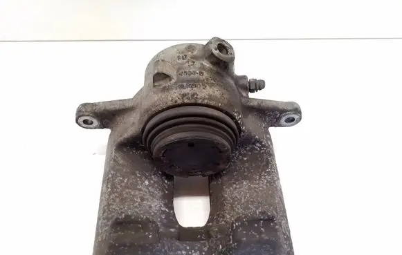 Mercedes-Benz E W212 Front brake caliper 4109B