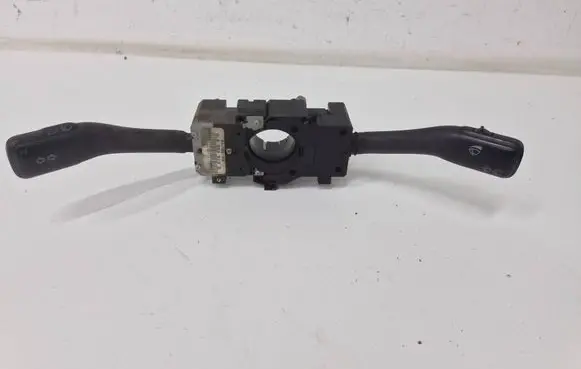 Volkswagen Golf IV Wiper turn signal indicator stalk/switch 8L0953513G