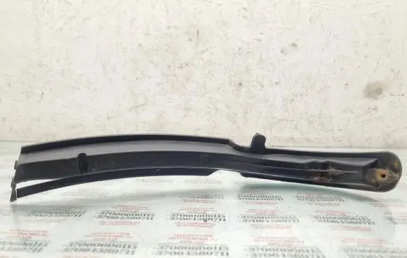 Volkswagen PASSAT B6 Front bumper mounting bracket 3C0807177