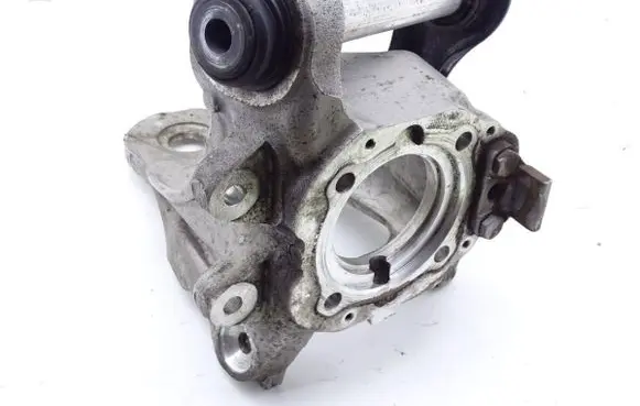 BMW X5M F85 Rear wheel hub spindle/knuckle 6770983