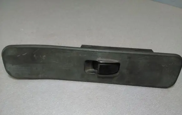 Mitsubishi Pajero Electric window control switch C8DD160M