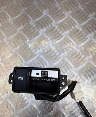 Subaru Legacy Hand parking brake switch 15C357 3573D98