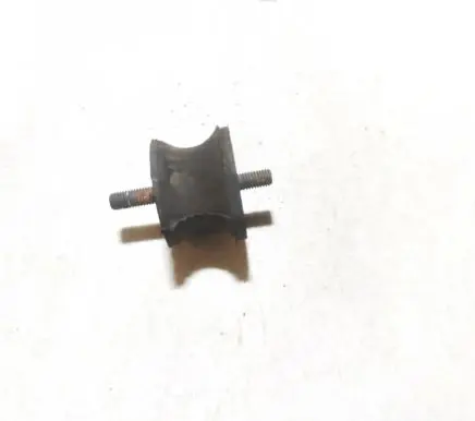 BMW 5 E39 Engine mount bracket 1094916