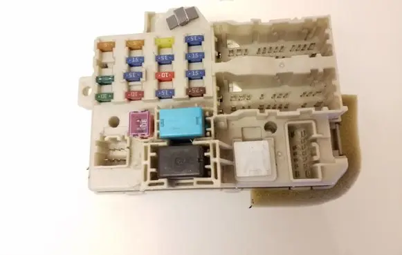 Mazda 6 Fuse box set PPT25P5