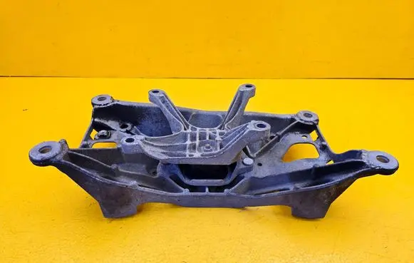 Audi A4 S4 B9 Gearbox mounting bracket 8W0399262AE