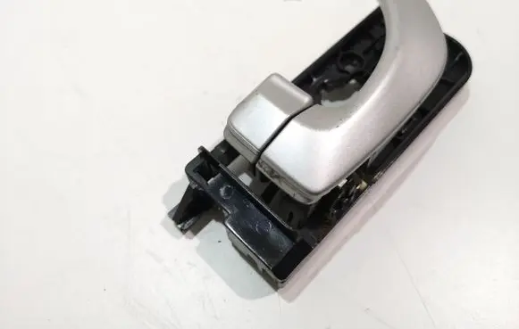Hyundai Sonata Rear door interior handle