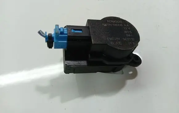 Ford C-MAX II Air flap motor/actuator AV6N19E616AA AV6N-19E616-AA