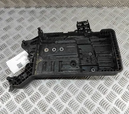 Audi Q3 F3 Battery box tray 5QF915331C