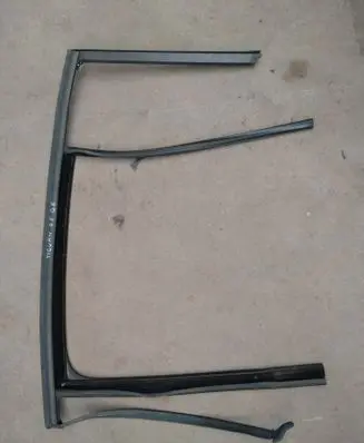 Volkswagen Tiguan Rubber seal rear door window/glass 