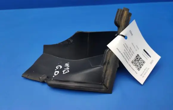 Mercedes-Benz ML W163 Other body part A1636900630