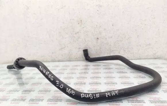 Volkswagen Touareg I Engine coolant pipe/hose 7L6121058