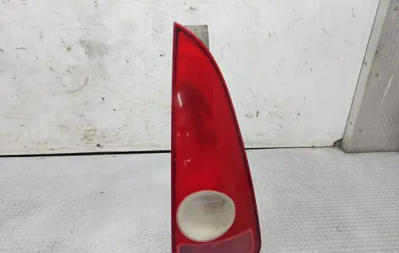 Renault Espace - Grand espace IV Rear/tail lights 8200027152