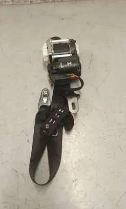 Mercedes-Benz E W214 Front seatbelt A2068608102