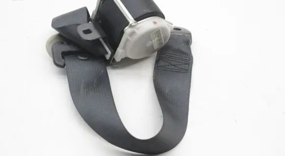 Nissan Note (E12) Rear seatbelt