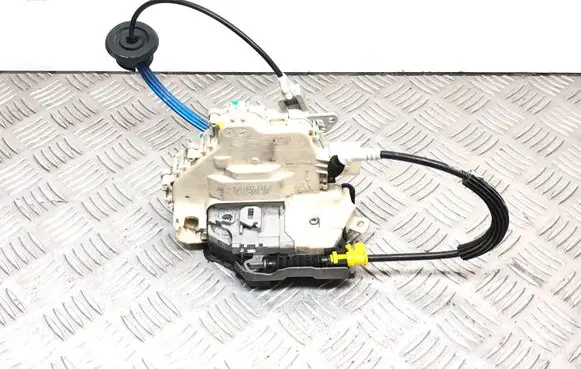 Audi A5 8T 8F Front door lock 8J2837016C 1351005SDB 100627C01