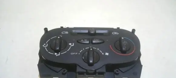 Citroen Xsara Picasso Climate control unit 9000937
